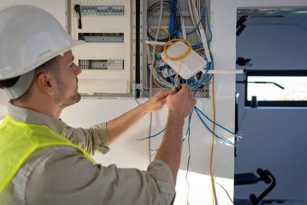 Best Licensed Electrician  in Lovington, IL